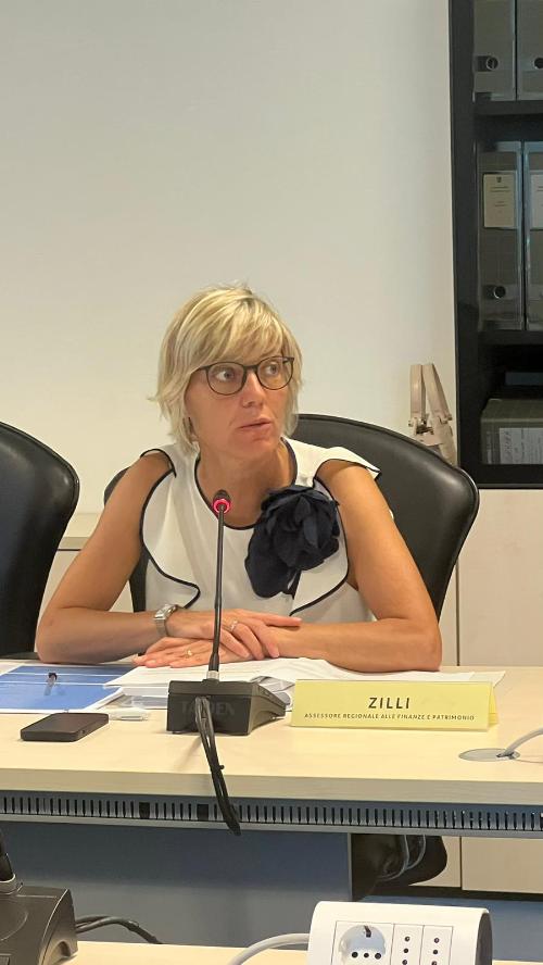 L'assessore regionale alle Finanze Barbara Zilli alla seduta del Cal